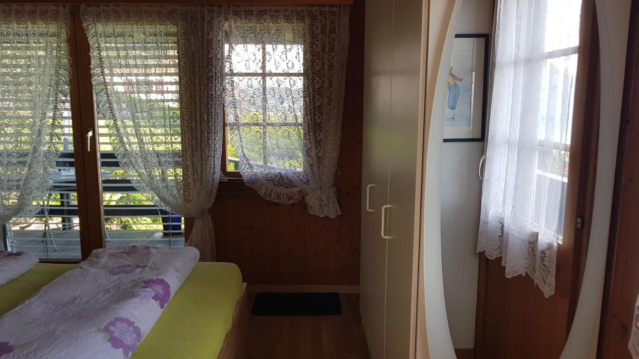 Traumhaftes Chalet Mit Seesicht Krattigen Exteriör bild