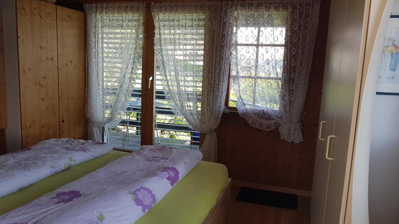 Traumhaftes Chalet Mit Seesicht Krattigen Exteriör bild